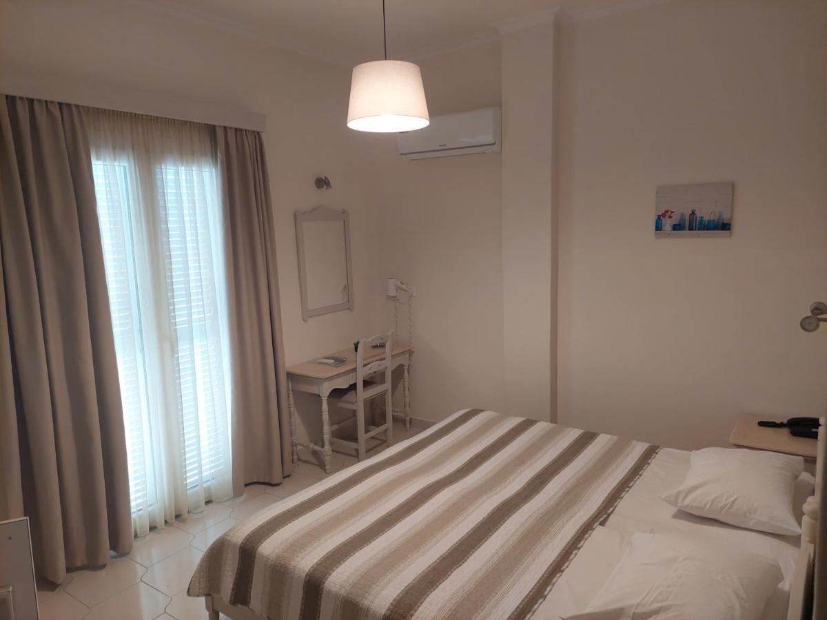 Alkyon Hotel Kamari  Exterior photo